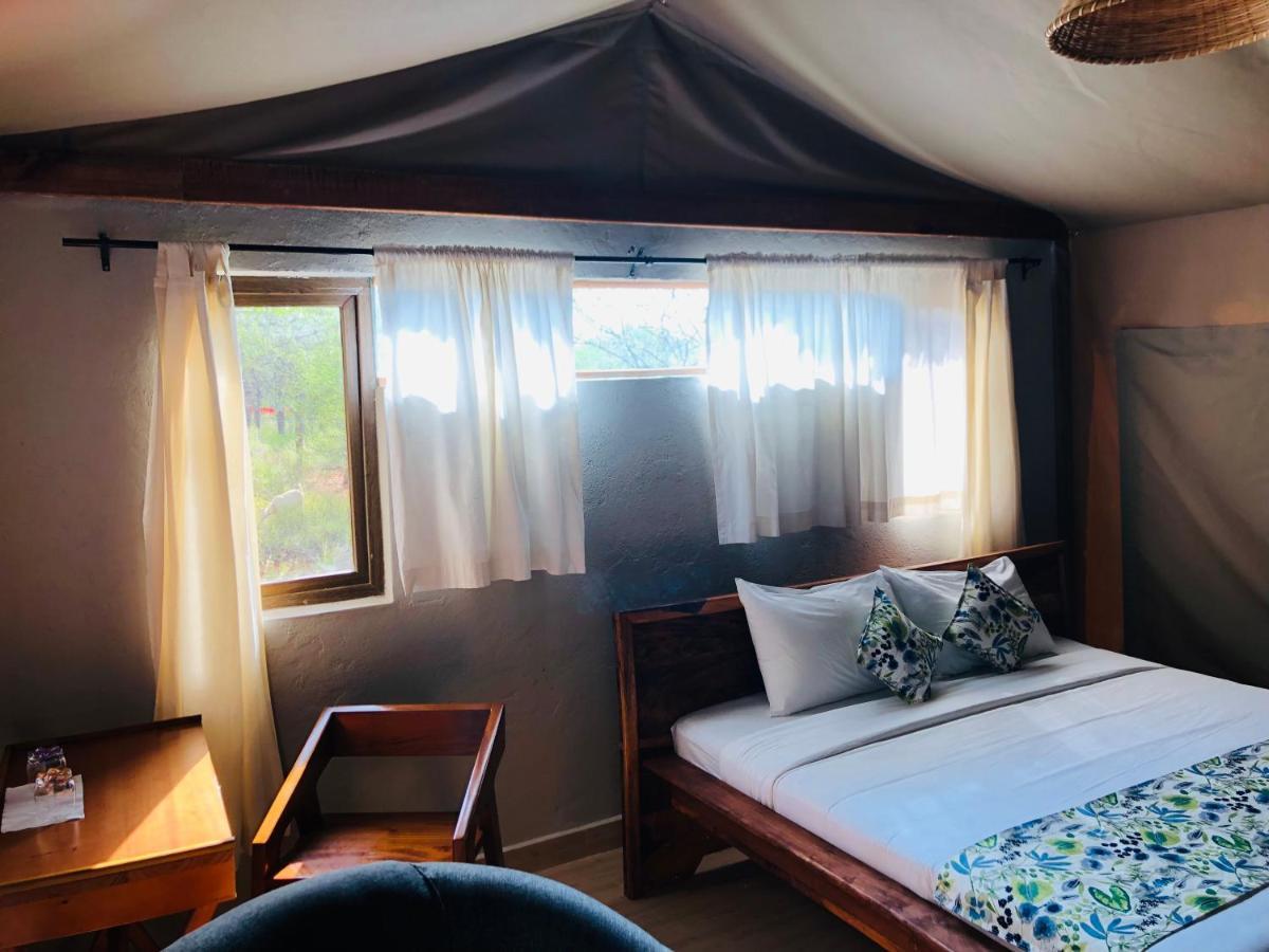 Oldonyo Orok Lodge Kajiado Exterior foto